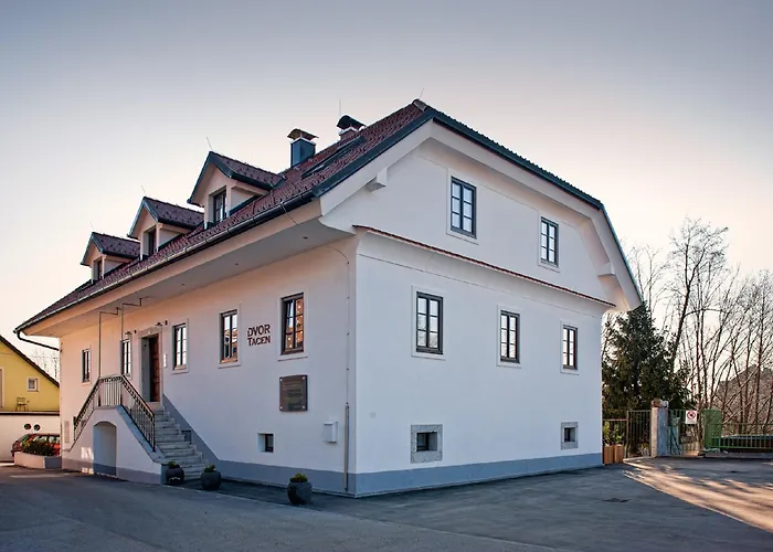 Dvor Tacen 4* Ljubljana