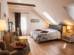 Dvor Tacen Bed & Breakfast Ljubljana