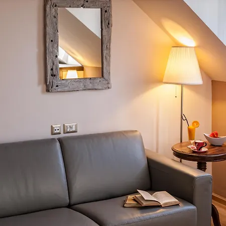 Dvor Tacen 4* Ljubljana