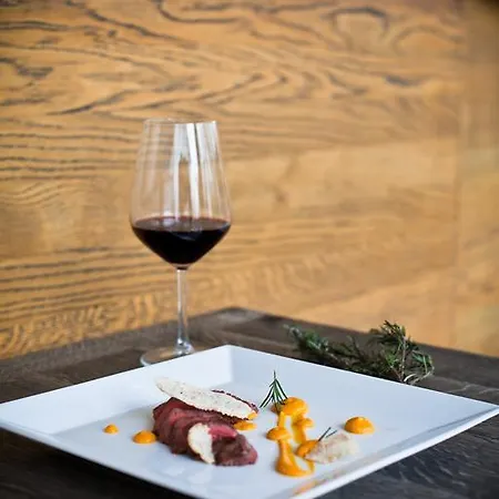 디보르 타센 4* 류블랴나