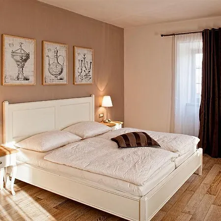 Couette-café Dvor Tacen Ljubljana