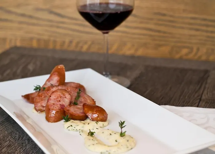 Nočitev z zajtrkom Dvor Tacen Ljubljana