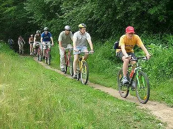 Dvor Tacen Nočitev z zajtrkom