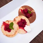 Dvor Tacen 4* Любляна
